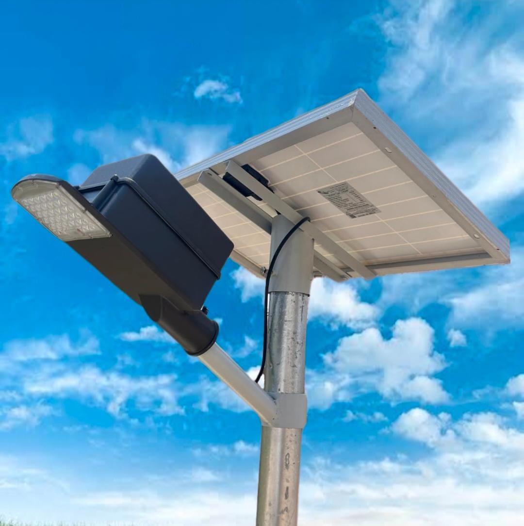 SOLAR GARDEN /STREET LIGHT 25 W WITH 200 W PANEL